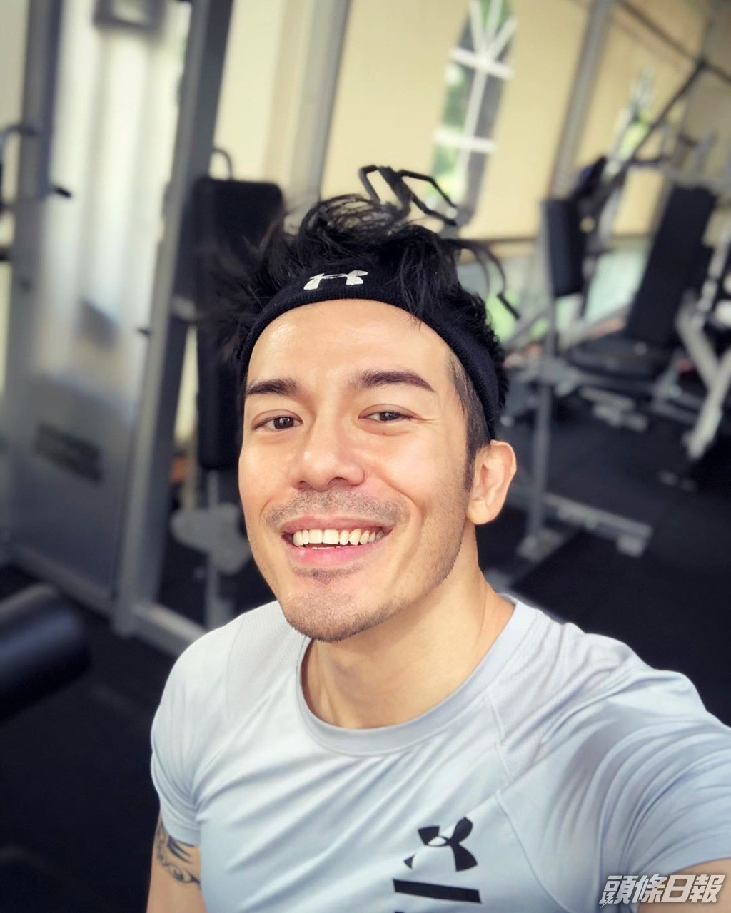 屋企特設一個健身房。